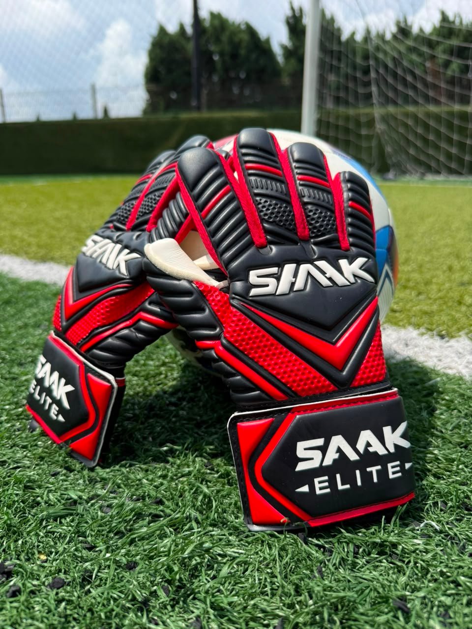 Guantes de portero SAAK Elite – Máximo agarre profesional - Rojo